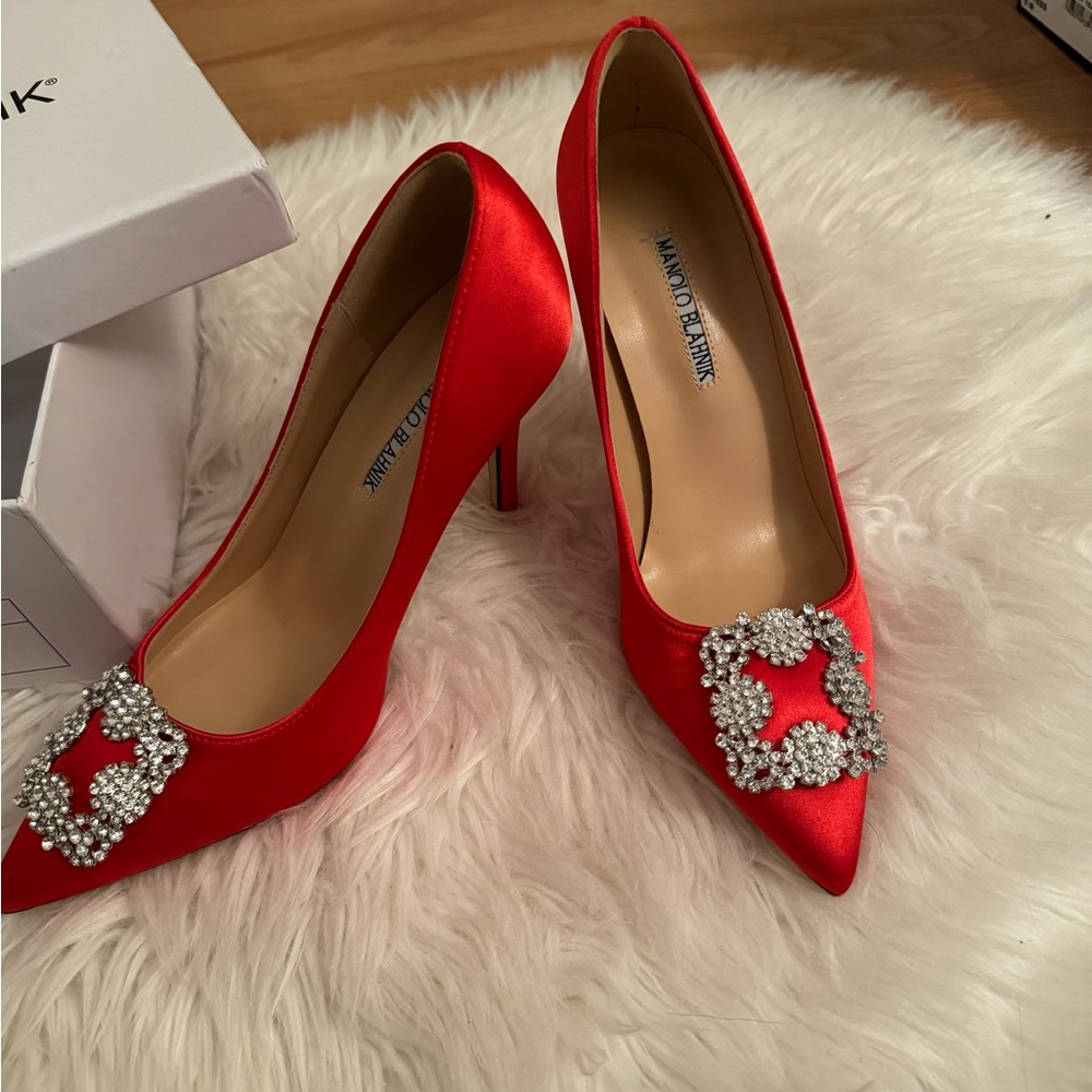 MANOLO BLAHNK